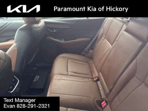 Used 2022 Subaru Outback Touring XT AWD/4WD image 5