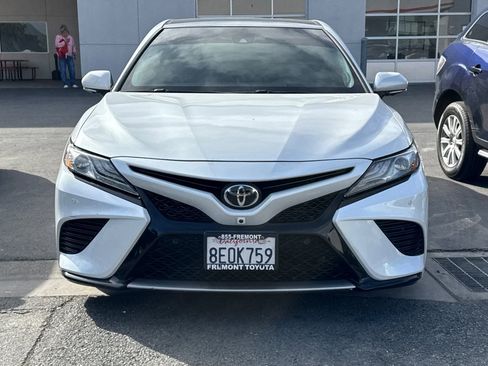 Used 2018 Toyota Camry XSE w/ Driver Assist Package FWD image 3