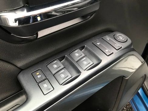 Used 2019 Chevrolet Silverado 1500 LT w/ All Star Edition image 17