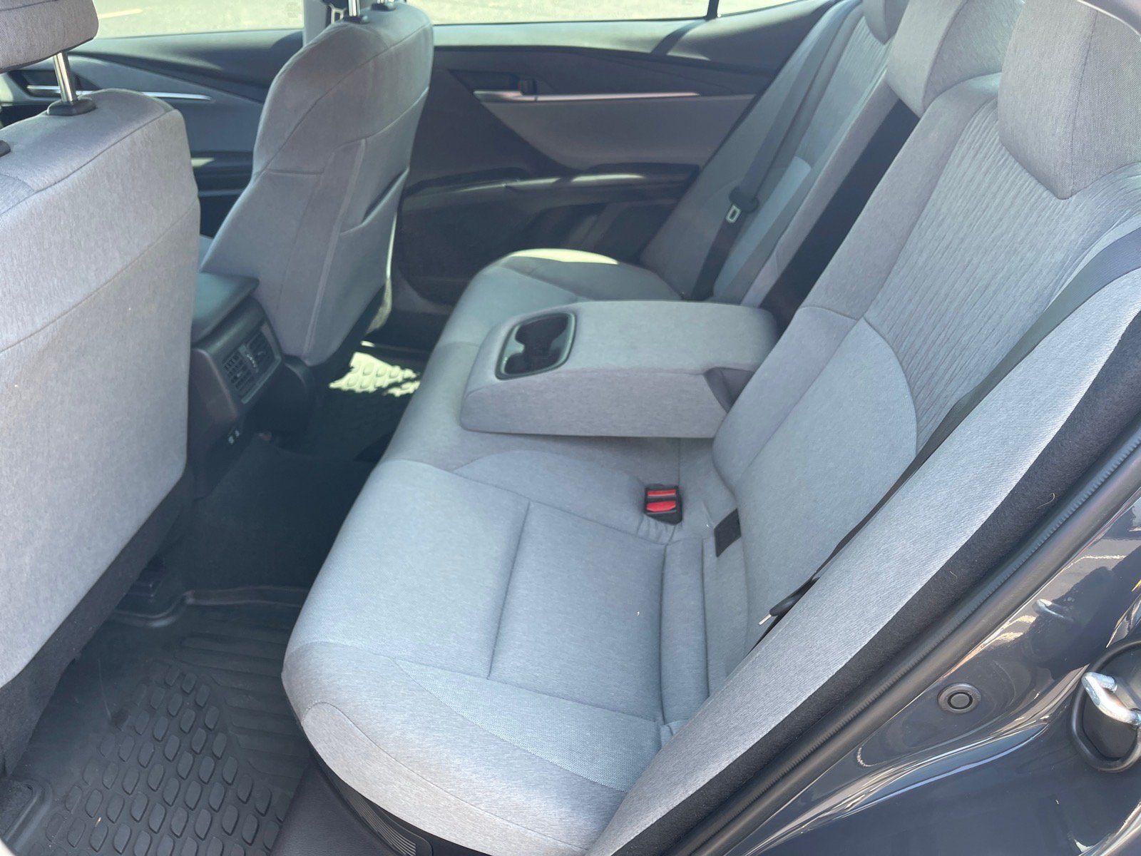 Used 2025 Toyota Camry LE FWD image 12