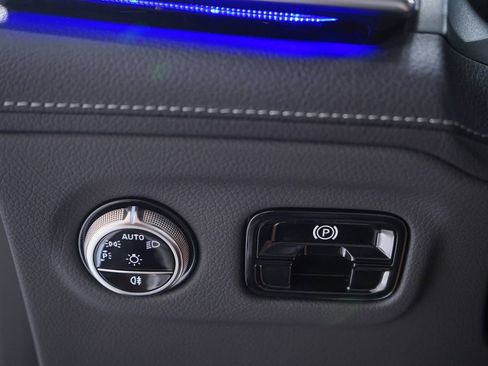 Used 2025 Mercedes-Benz EQE 350+ 4MATIC SUV image 17