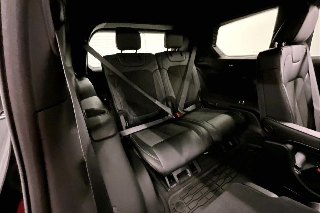 Used 2025 Jeep Grand Cherokee L Altitude AWD/4WD image 32