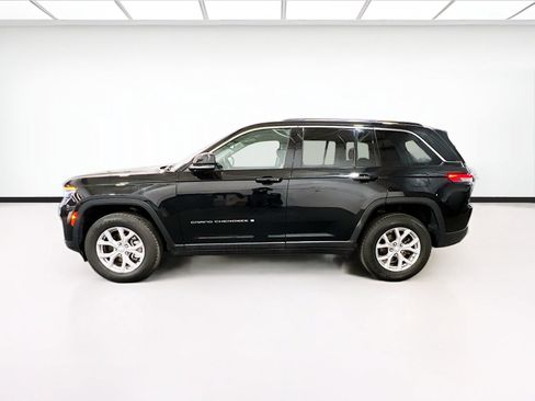 Used 2024 Jeep Grand Cherokee Limited AWD/4WD image 23