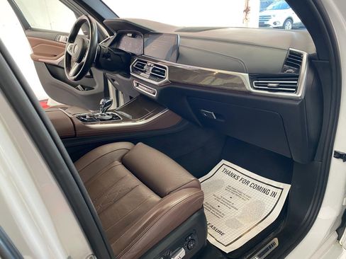 Used 2020 BMW X5 M50i w/ Executive Package image 7