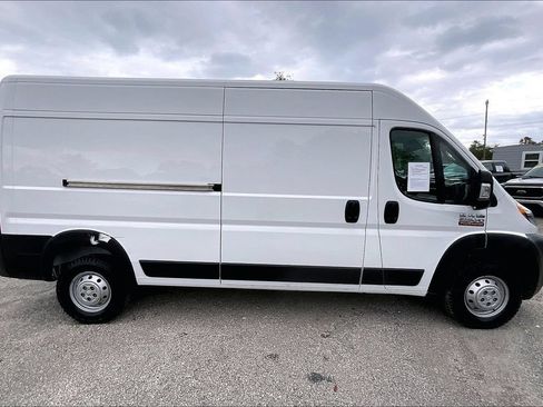 Used 2022 RAM ProMaster 2500 FWD image 17