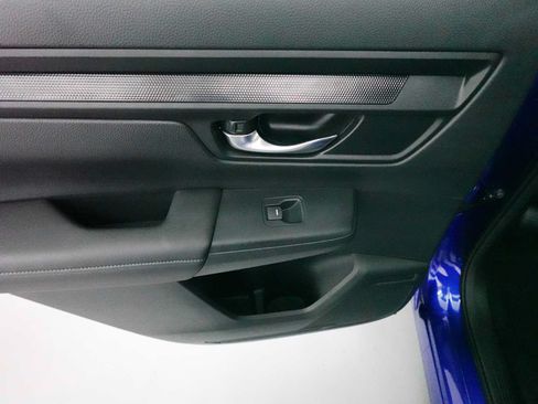 Used 2024 Honda CR-V LX image 24