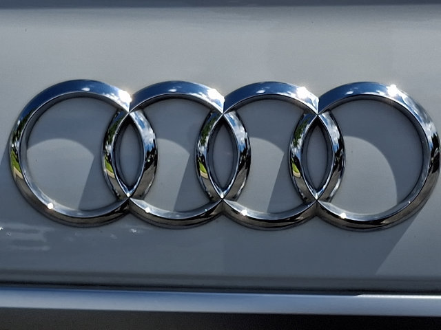 Used 2023 Audi Q5 Premium w/ Premium Plus Package AWD/4WD image 31