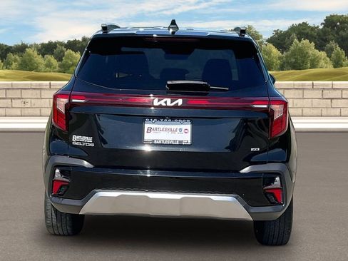 Used 2024 Kia Seltos SX w/ SX Sunroof Package AWD/4WD image 4