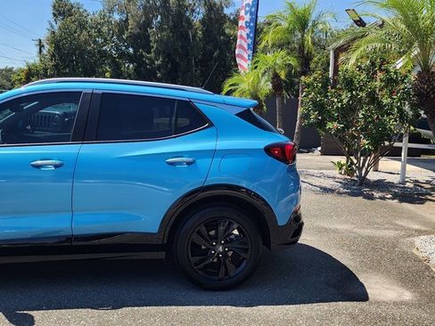 Used 2025 Buick Encore GX Sport Touring image 11