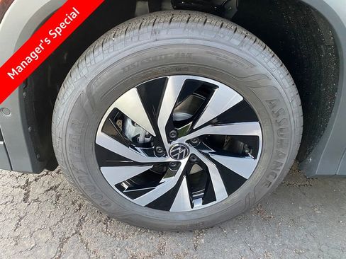New 2026 Volkswagen Tiguan S FWD image 9
