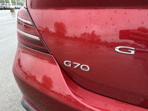 Used 2023 Genesis G70 2.0T AWD/4WD image 5