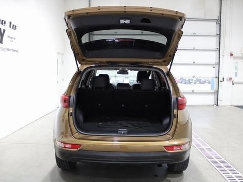 Used 2017 Kia Sportage EX image 19