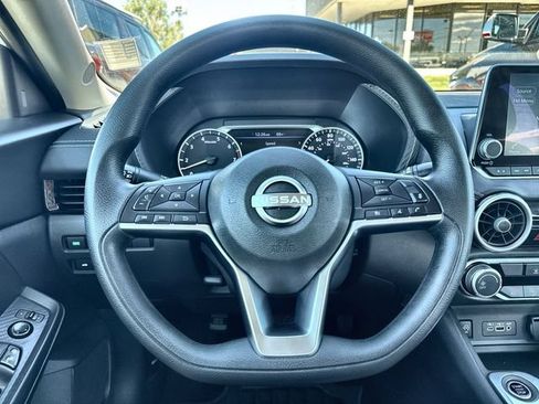 Used 2024 Nissan Sentra SV FWD image 14