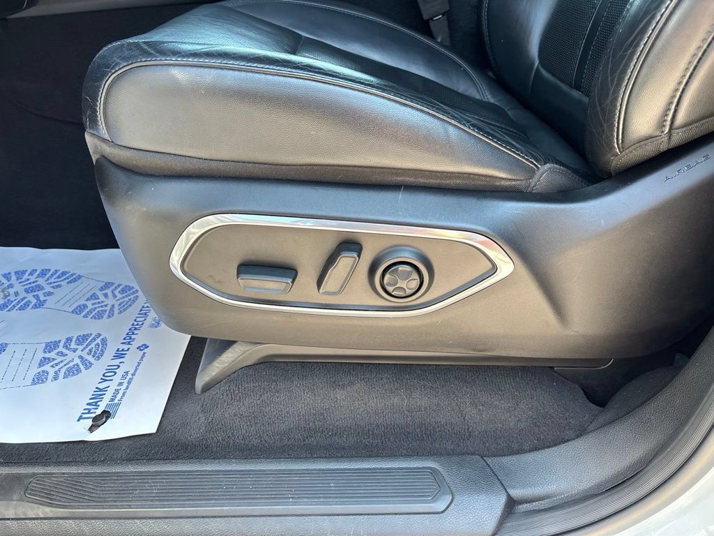 Used 2022 Jeep Wagoneer Series I w/ Convenience Group I AWD/4WD image 60