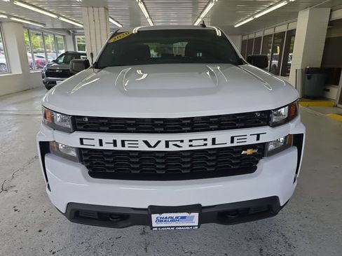 Used 2020 Chevrolet Silverado 1500 Custom w/ Custom Value Package AWD/4WD image 8