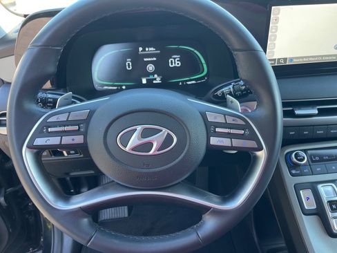 Used 2024 Hyundai Palisade SEL FWD image 7