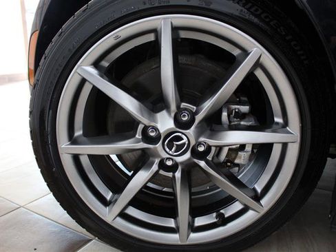 Used 2021 MAZDA MX-5 Miata Grand Touring image 12