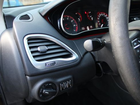 Used 2015 Dodge Dart SXT image 9