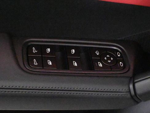 Used 2026 Porsche Cayenne S AWD/4WD image 33