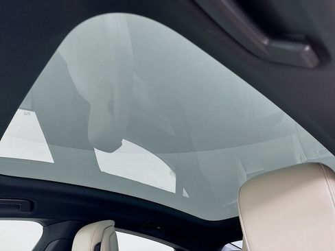 Certified 2021 Porsche Taycan RWD image 22