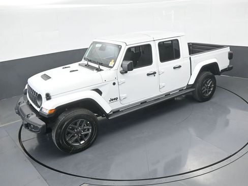 New 2026 Jeep Gladiator Sport image 39
