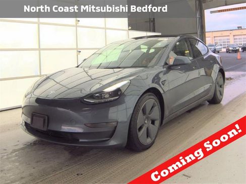 Used 2022 Tesla Model 3 Long Range image 1