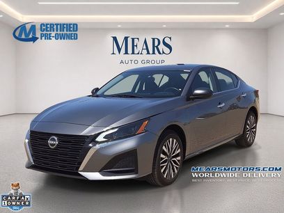 Used 2025 Nissan Altima 2.5 SV