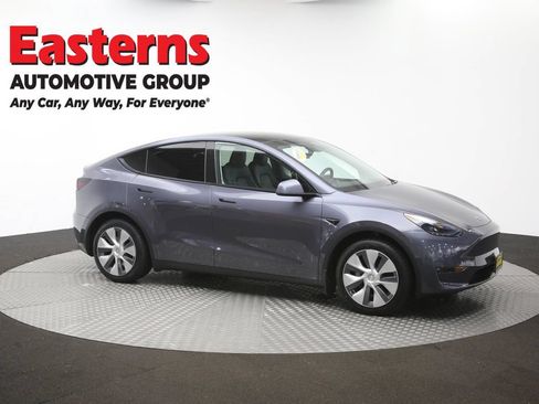 Used 2023 Tesla Model Y Long Range AWD/4WD image 44