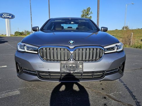 Used 2022 BMW 530i xDrive w/ Convenience Package image 2