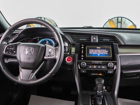 Used 2018 Honda Civic EX image 17
