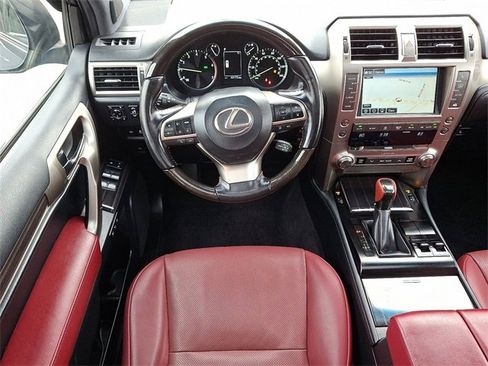 Used 2021 Lexus GX 460 Premium w/ Premium Package image 12