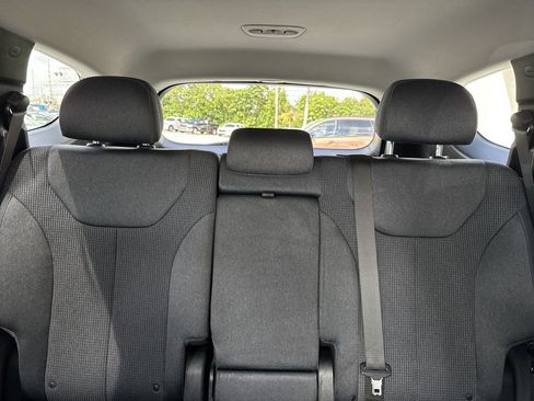 Used 2021 Hyundai Santa Fe SEL w/ Convenience Package FWD image 18
