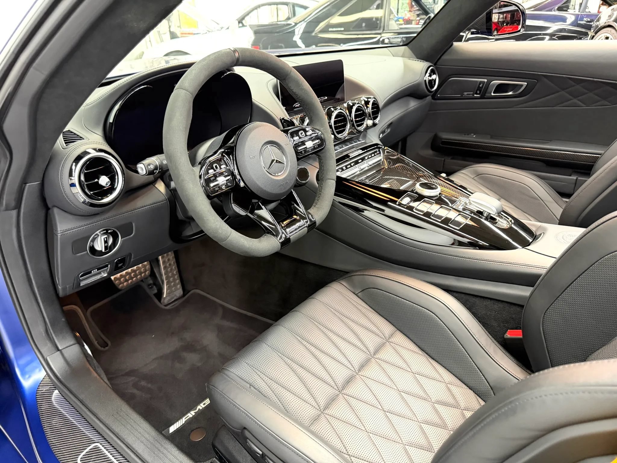 Used 2020 Mercedes-Benz AMG GT R image 5
