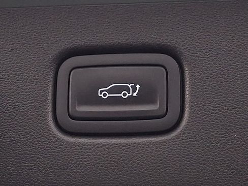 Used 2024 Hyundai Kona Limited AWD/4WD image 29