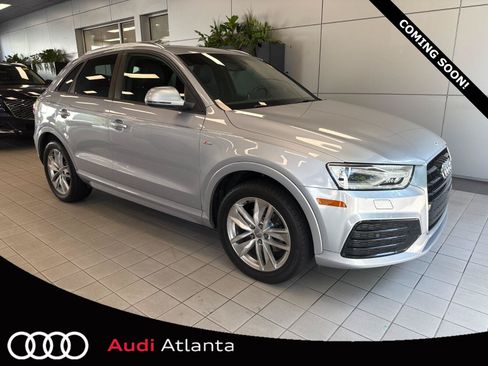 Used 2018 Audi Q3 2.0T Premium w/ Convenience Package FWD image 1