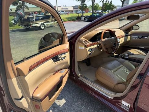 Used 2007 Mercedes-Benz S 600 image 8
