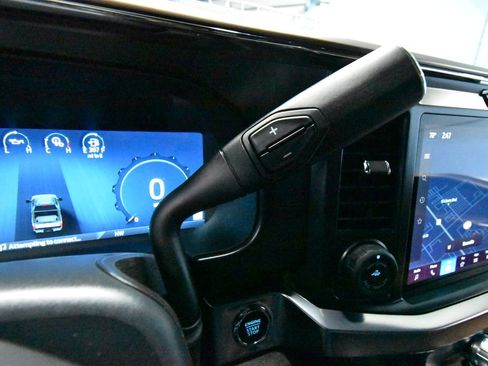 Used 2025 Ford F250 King Ranch w/ Chrome Package image 16