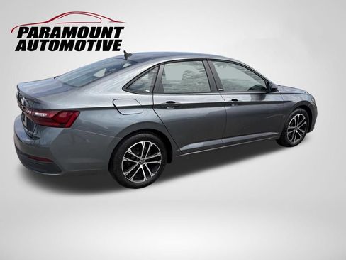 Used 2025 Volkswagen Jetta Sport FWD image 4