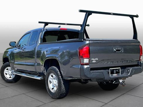 Used 2019 Toyota Tacoma SR AWD/4WD image 12