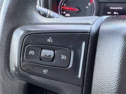 Used 2022 Chevrolet Silverado 2500 Custom w/ Custom Value Package AWD/4WD image 21