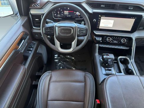 Used 2023 GMC Sierra 1500 Denali RWD image 28