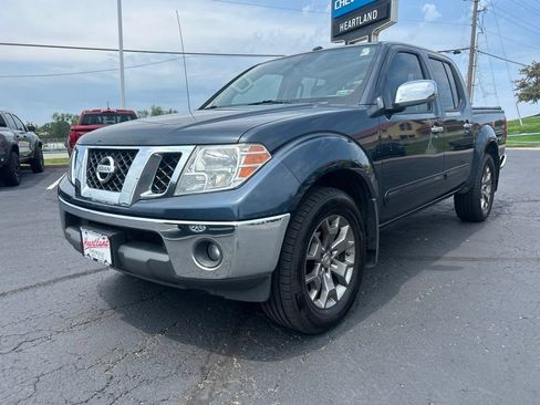 Used 2017 Nissan Frontier SL w/ Moonroof Package AWD/4WD image 1