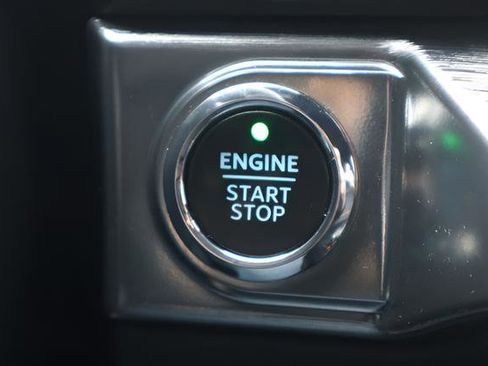 Used 2021 Ford F150 Lariat AWD/4WD image 19