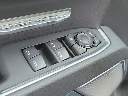 Used 2026 GMC Sierra 1500 Denali AWD/4WD image 19