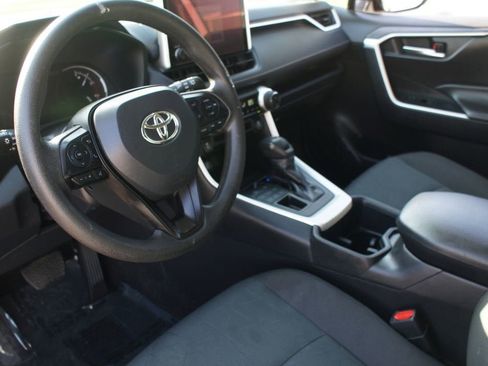 Used 2024 Toyota RAV4 XLE image 12