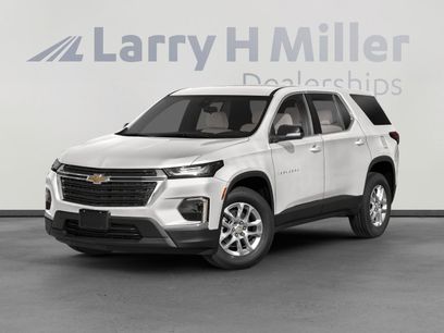 Used 2023 Chevrolet Traverse LT