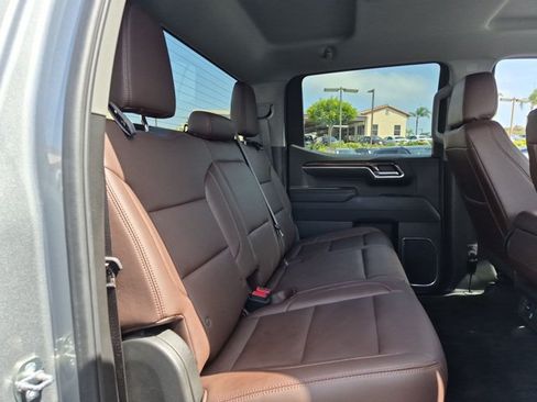 Used 2023 Chevrolet Silverado 1500 LT AWD/4WD image 20
