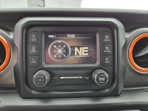 Used 2021 Jeep Wrangler Unlimited Sport AWD/4WD image 7