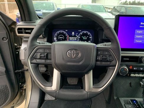Used 2025 Toyota Tacoma TRD Off-Road image 25