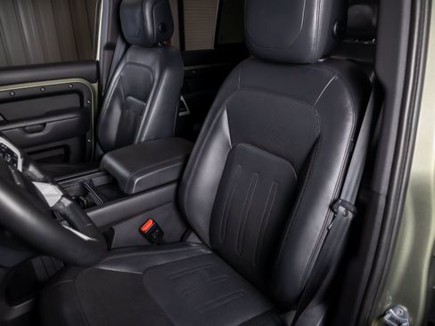 Used 2020 Land Rover Defender 110 HSE AWD/4WD image 5